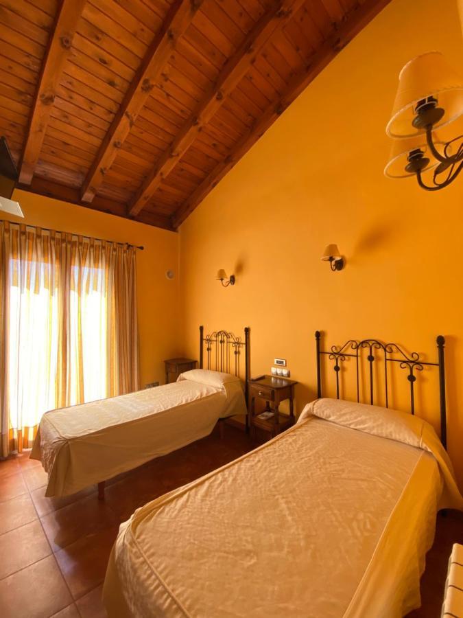 Hotel Hosteria De Monzon Monzon de Campos Bagian luar foto