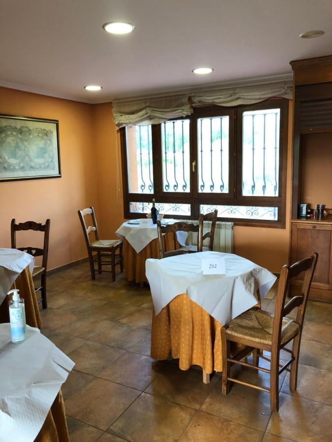 Hotel Hosteria De Monzon Monzon de Campos Bagian luar foto